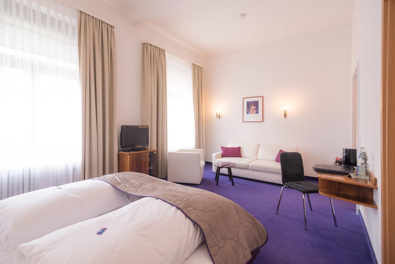 Hotel Etol Baden-Baden Kültér fotó